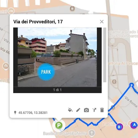 Da Silvia Attico Nel Cuore Di Con Posto Auto גראדו